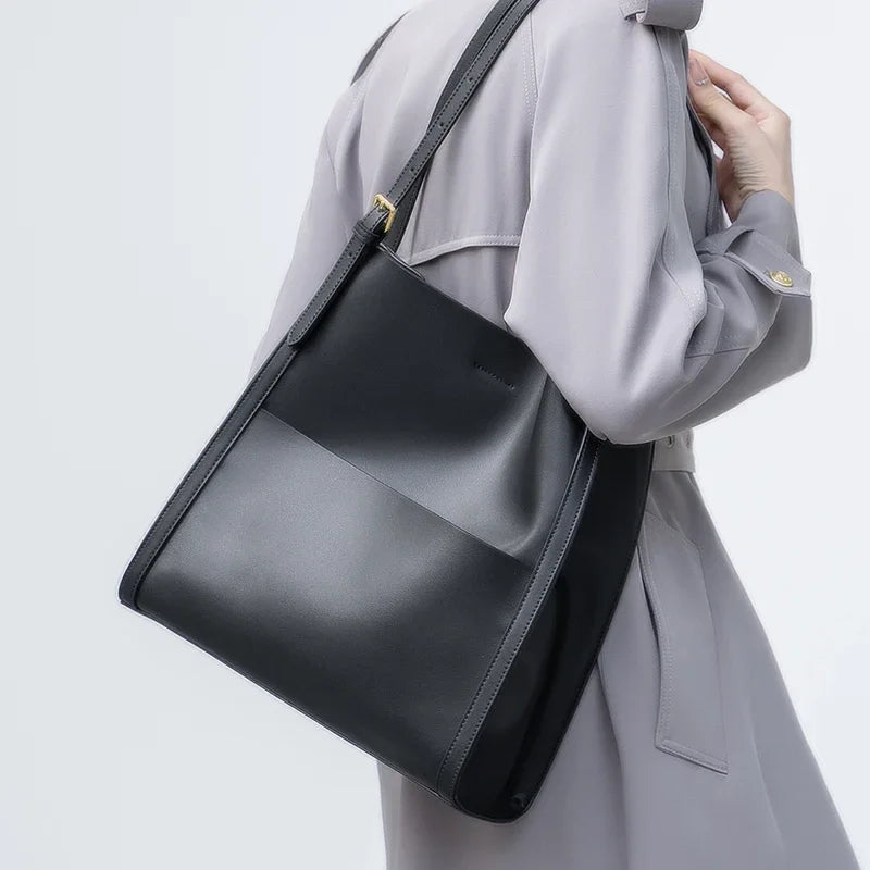 Kakin Premium Leather Bag