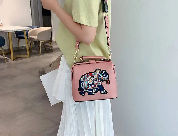 Hati Vintage Elephant Embroidery Handbag